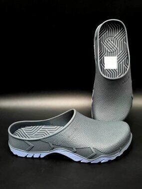 Gardenline Garden Gray Clogs Slip on Waterproof Shoes Men's Size 11/12